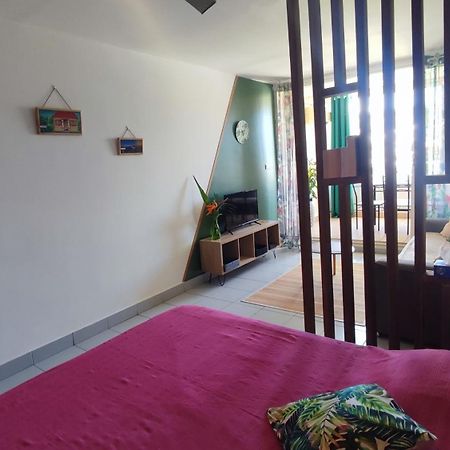 Les Franciseas Apartment Saint-Gilles Les Bains Exterior photo