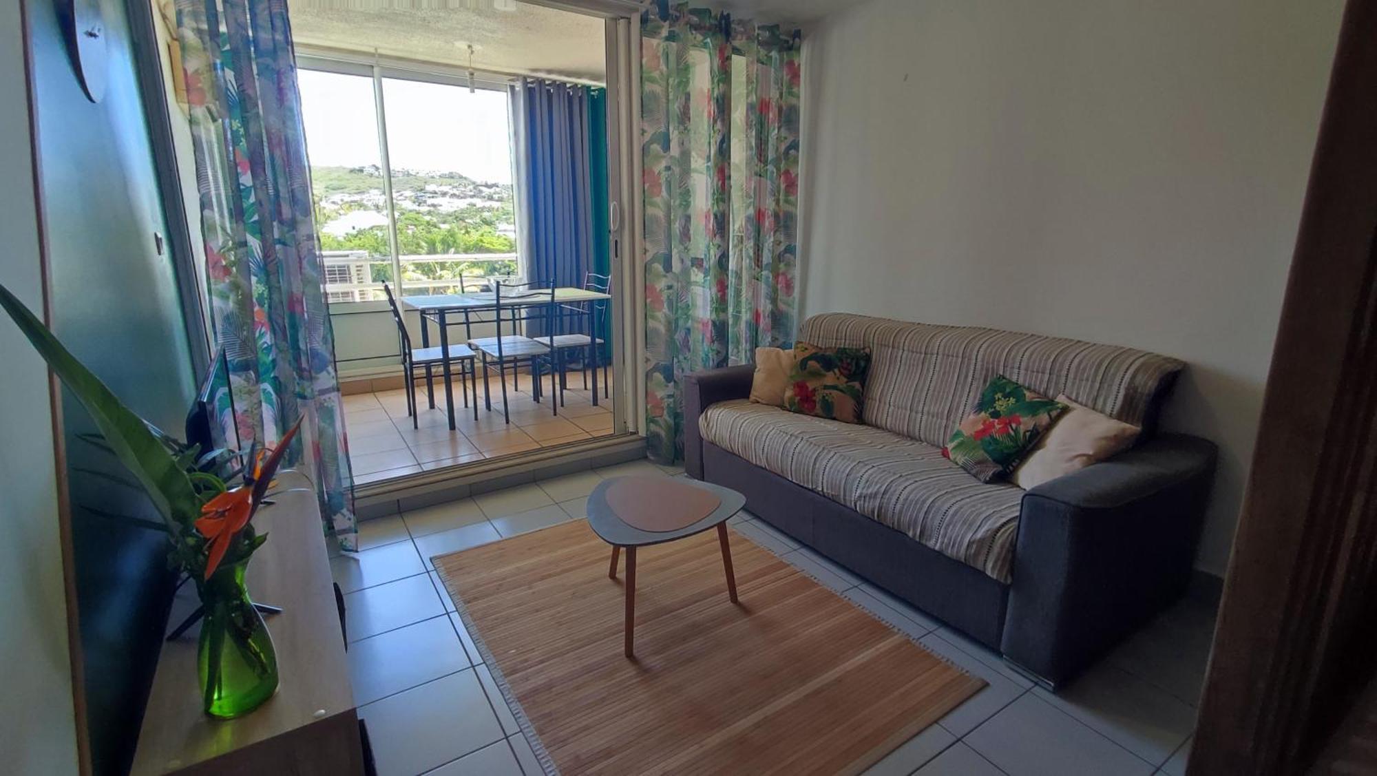 Les Franciseas Apartment Saint-Gilles Les Bains Exterior photo